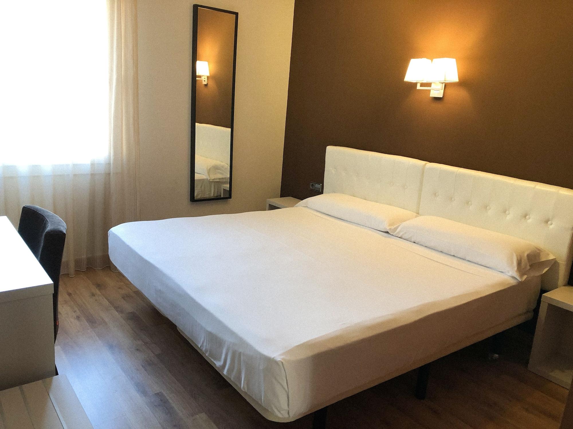 Marina Tossa Hotel ตอสซาเดมาร์ ภายนอก รูปภาพ